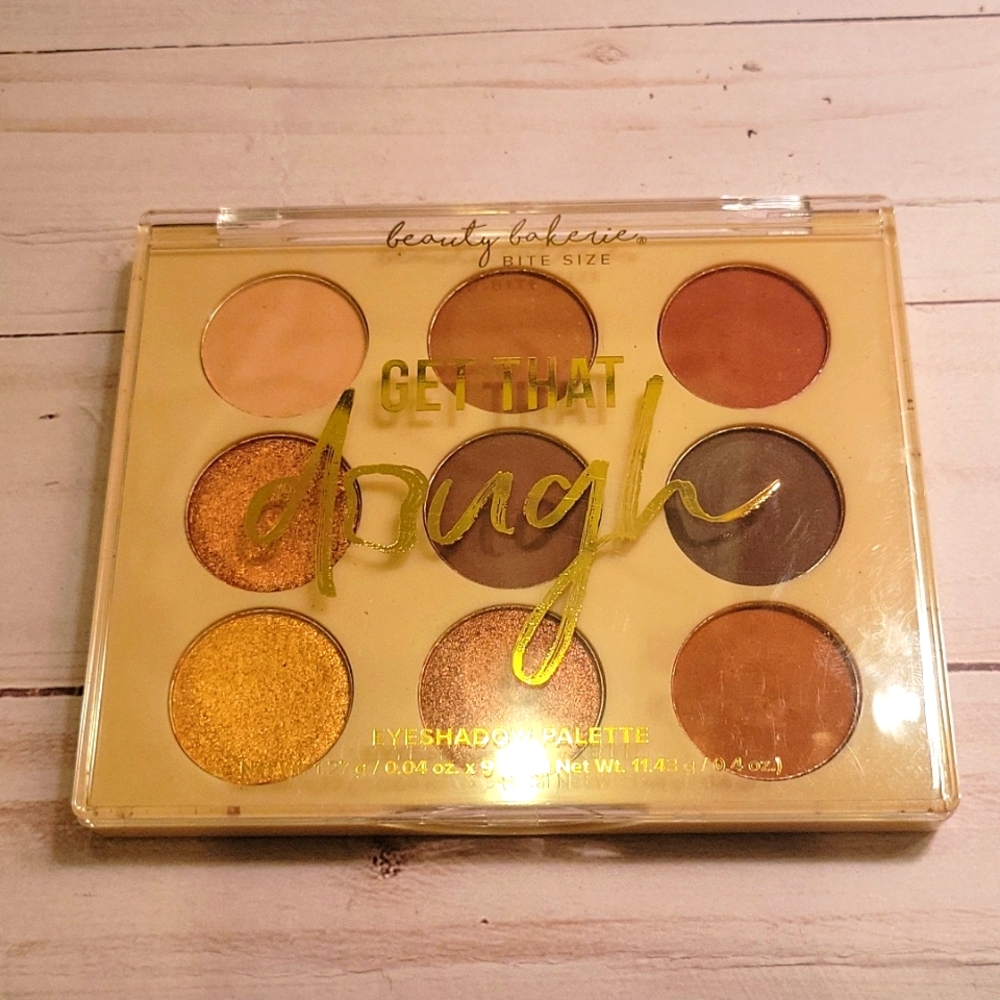 Beauty Bakerie Get That Dough Eyeshadow Palette